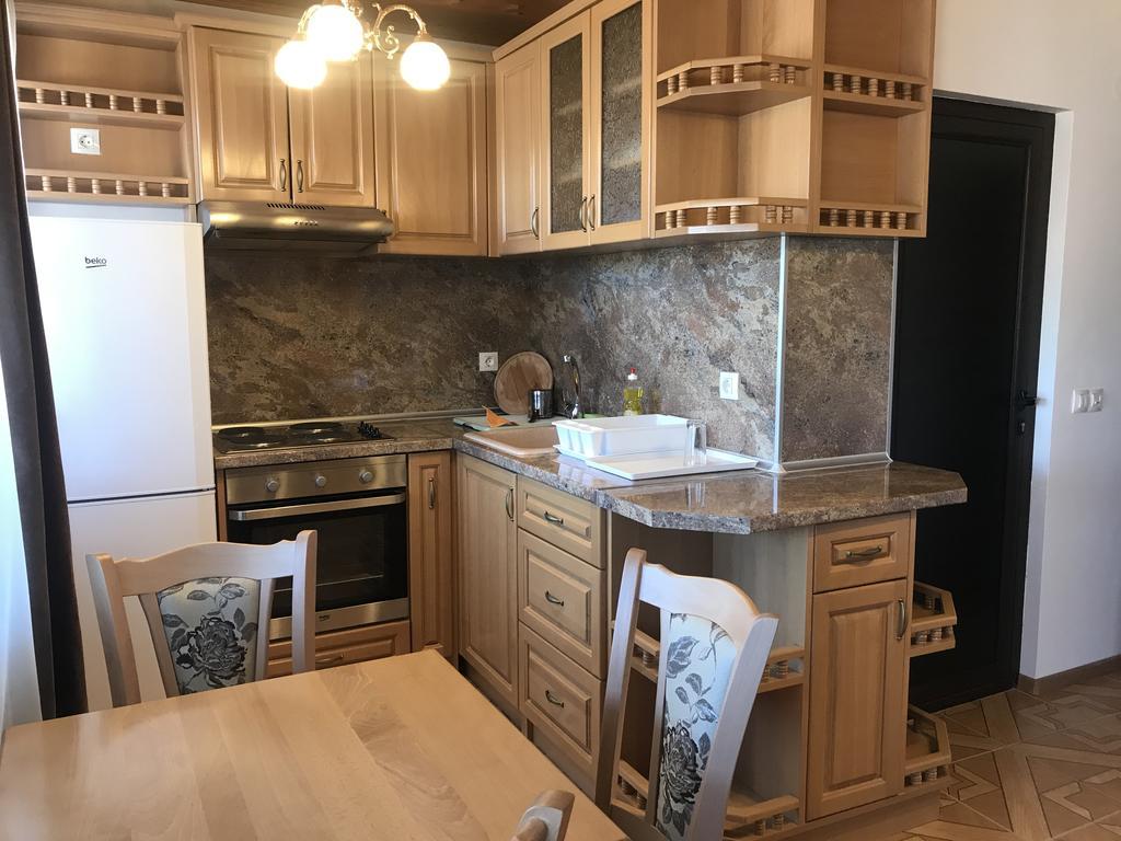 Отель Mutafova House Трявна Экстерьер фото